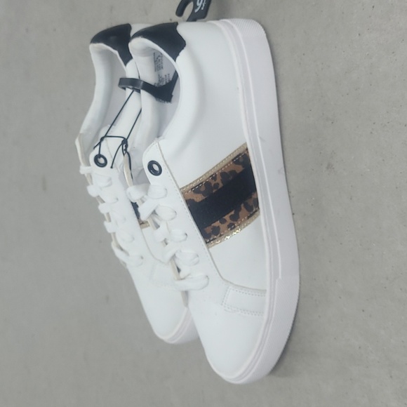 Shoes sneakers tennis White leopard print black New with tags 3 stripes Gorpcorp - Picture 3 of 5